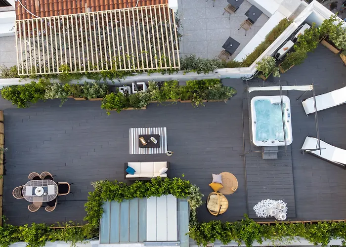 Plaka Arch Suites